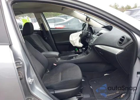 2013 Mazda Mazda3 I Touring из США, поврежденный, VIN JM1BL1VP0D1809770